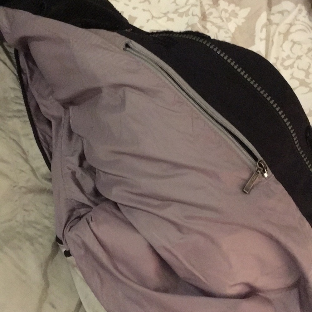 North Face DOWN Jacket - Picture 9 of 16